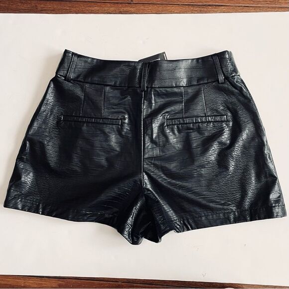 Express Super High Waist Croc-Embossed Faux Leather Shorts Size 12 - Picture 11 of 14